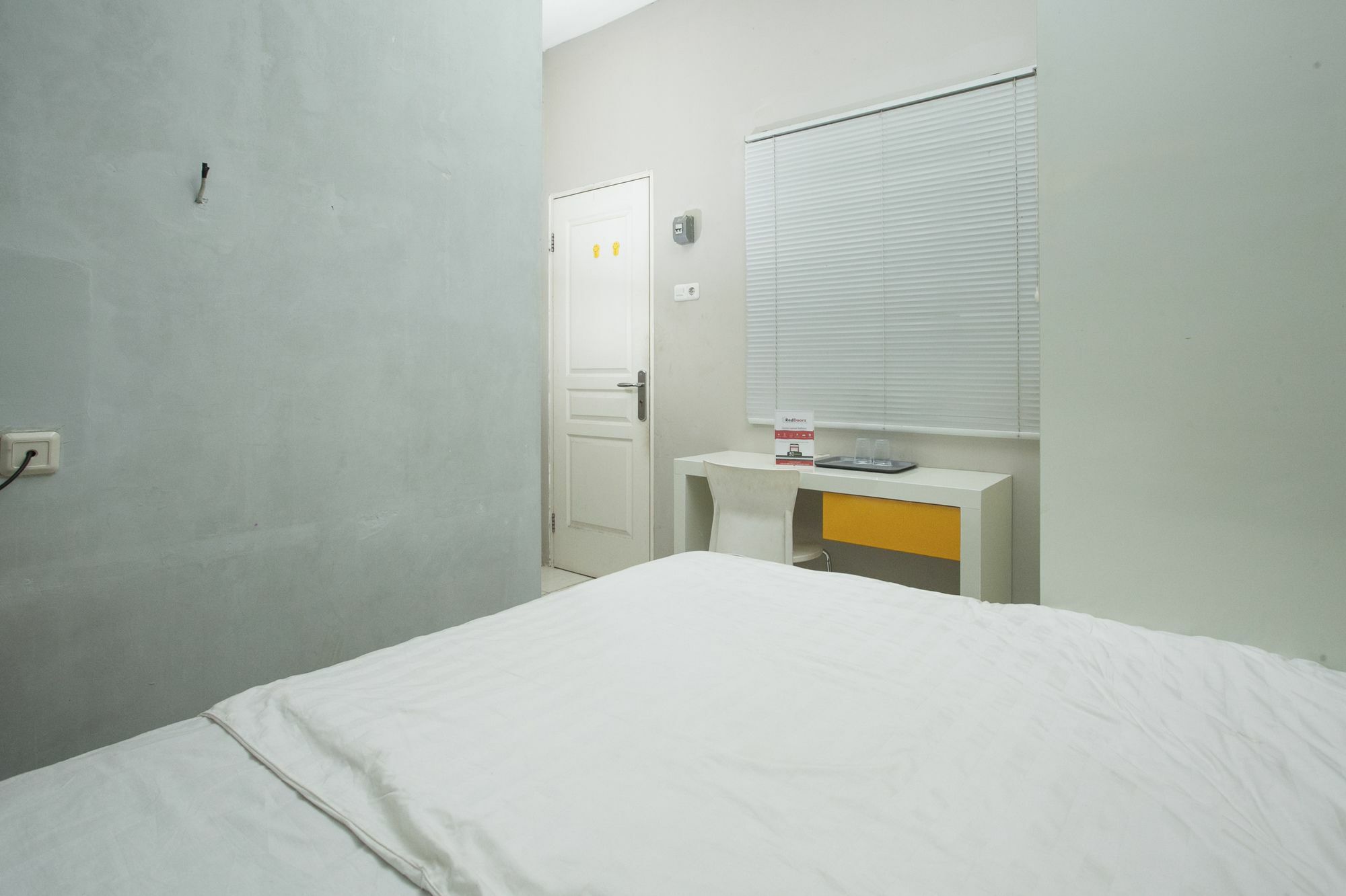 Reddoorz At Siwalankerto Surabaya Hotel Eksteriør billede