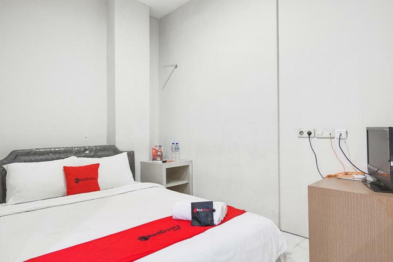 Reddoorz At Siwalankerto Surabaya Hotel Eksteriør billede