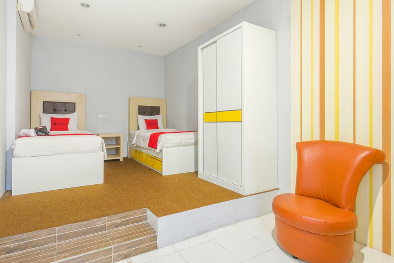 Reddoorz At Siwalankerto Surabaya Hotel Eksteriør billede