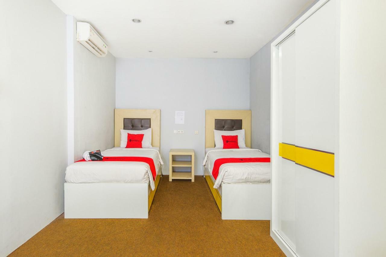 Reddoorz At Siwalankerto Surabaya Hotel Eksteriør billede